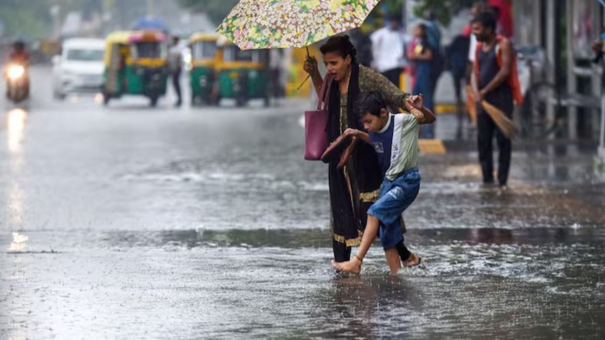 Weather Update: दिल्ली-NCR में सुहाना रहेगा मौसम, बिहार के लिए अलर्ट जारी; जानें अपने राज्य के मौसम का हाल